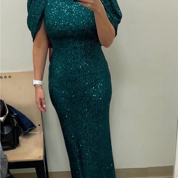 Beautiful evening gown size 2 by Eliza J. Worn 1x and received a lot compliments - Picture 2 of 4